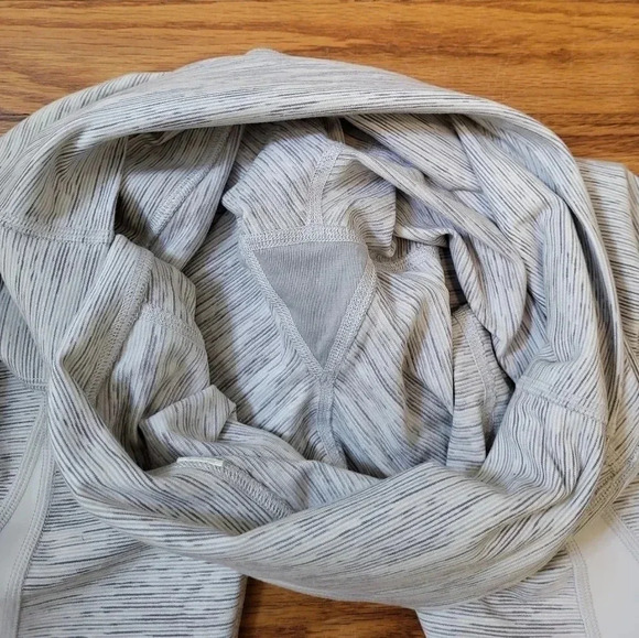 Lululemon Wunder Under Crop II Wee are from Space Mesh Scallop Hem Legging(8/10) - Picture 11 of 11